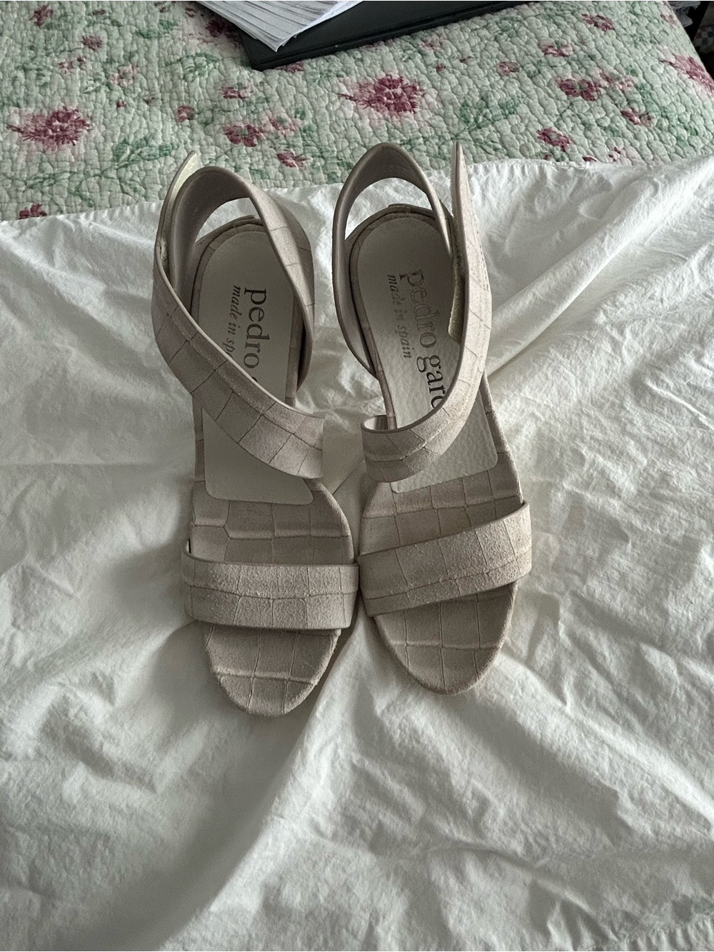 Pedro Garcia Textured Cream Cross-Strap Slingback Heels